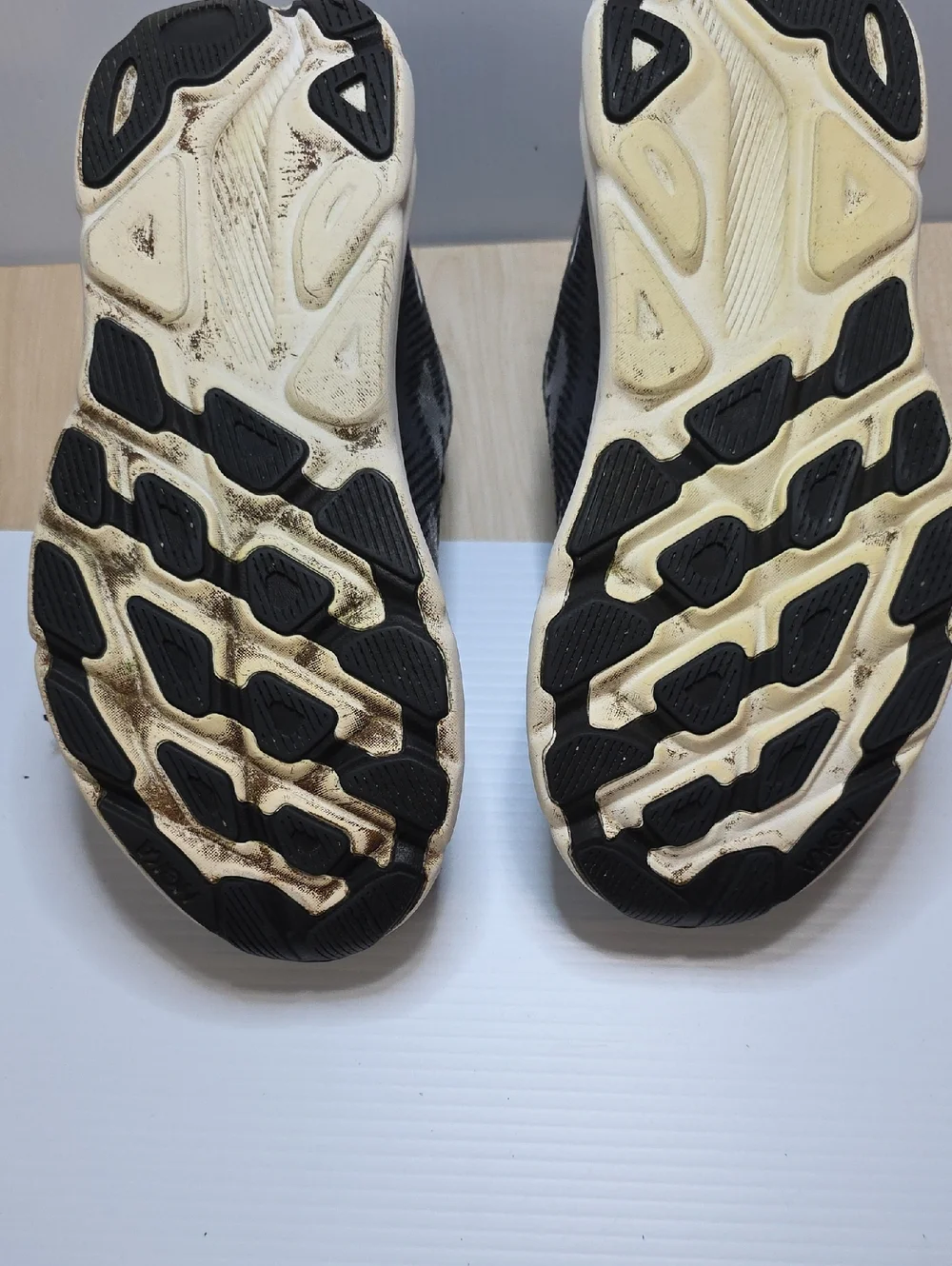 Hoka Clifton 9 Womens 9.5B Black Running Shoes with White Accents No Box - Picture 13 of 15